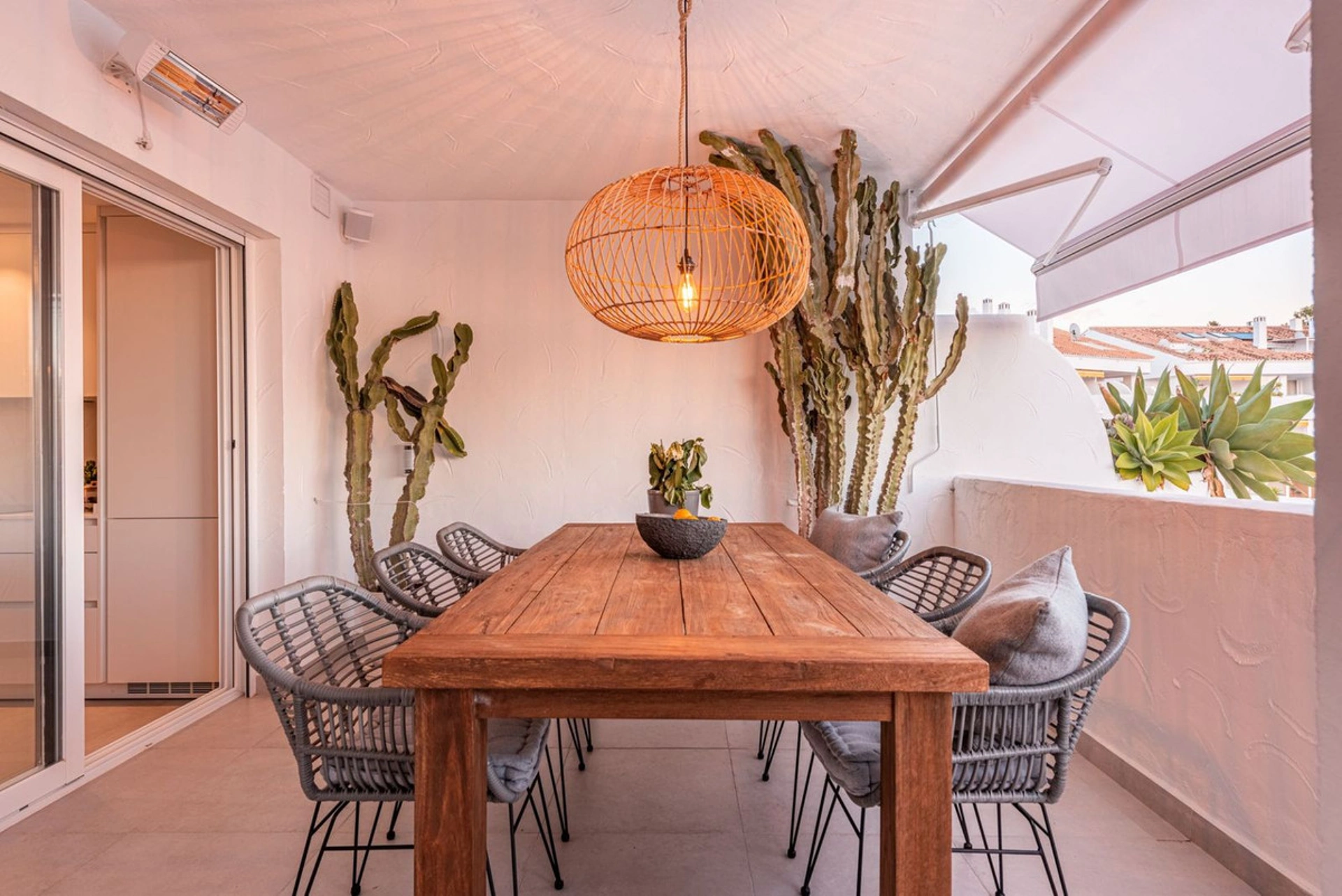 Penthouse for sale in Nueva Andalucia, Marbella