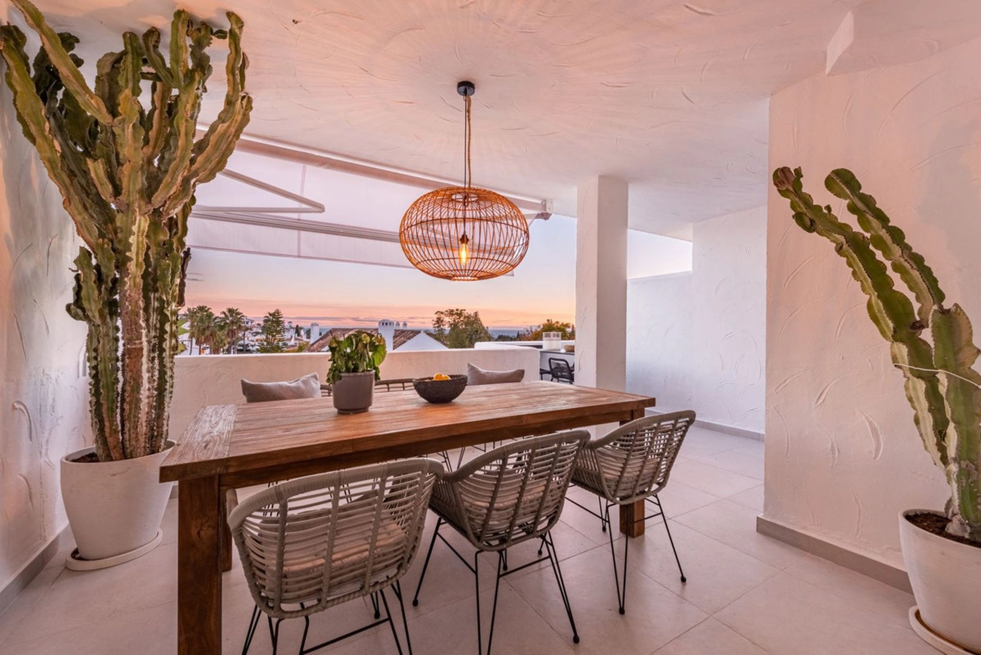 Penthouse for sale in Nueva Andalucia, Marbella