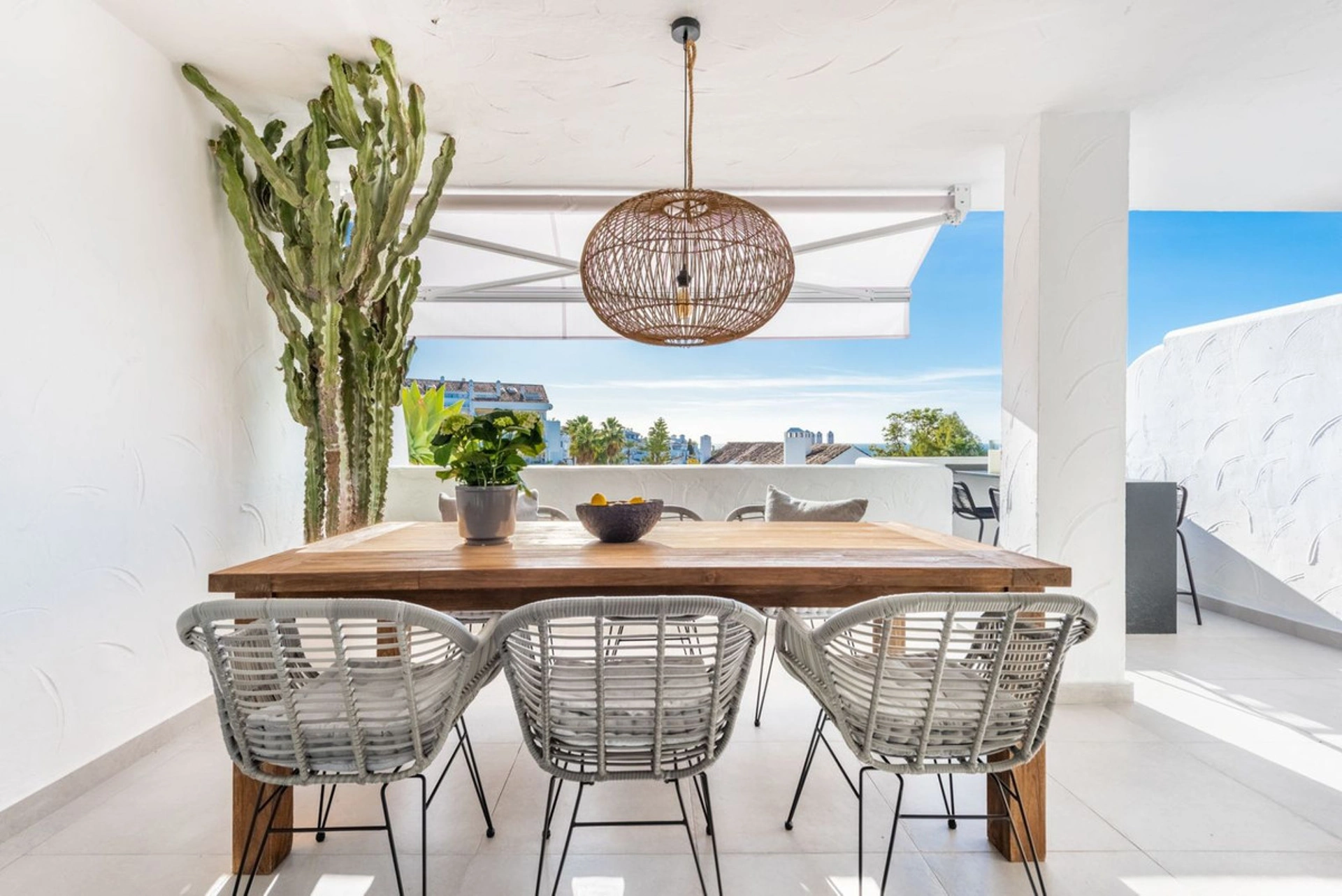 Penthouse for sale in Nueva Andalucia, Marbella