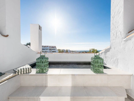 Penthouse for sale in Nueva Andalucia, Marbella