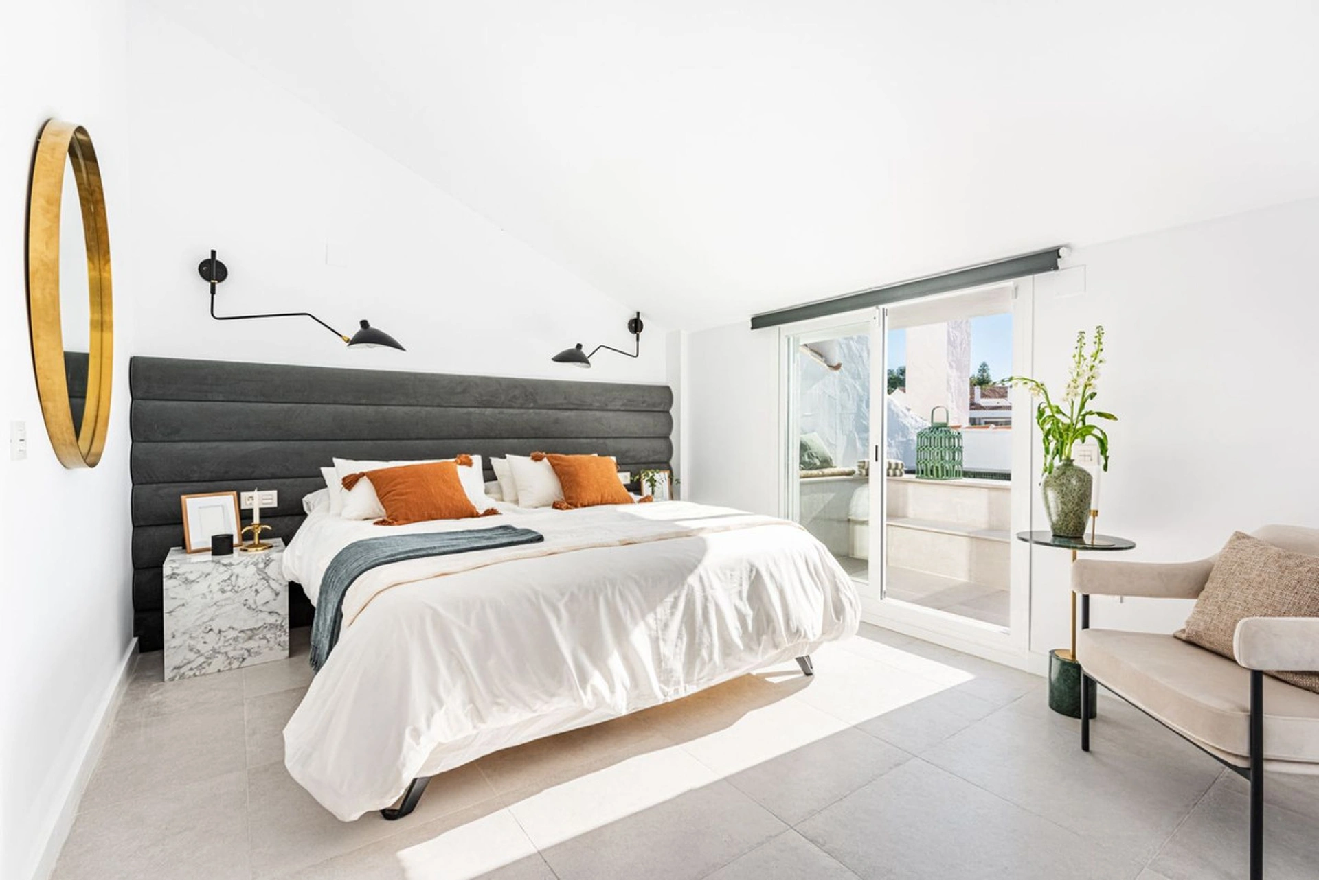 Penthouse for sale in Nueva Andalucia, Marbella