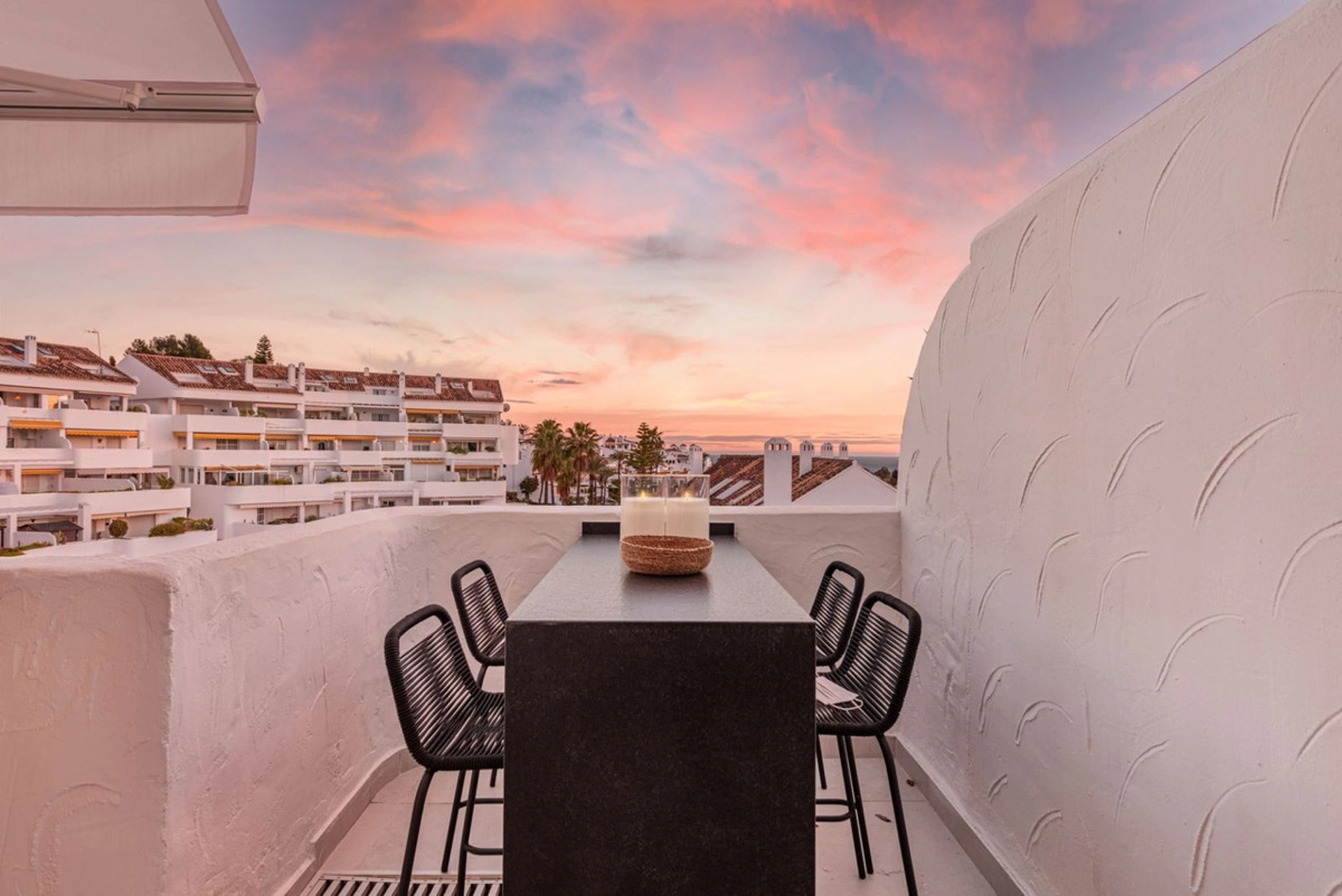 Penthouse for sale in Nueva Andalucia, Marbella