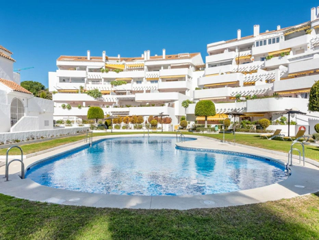 Penthouse for sale in Nueva Andalucia, Marbella