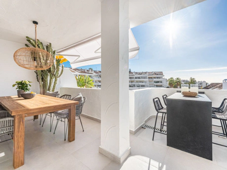 Penthouse for sale in Nueva Andalucia, Marbella
