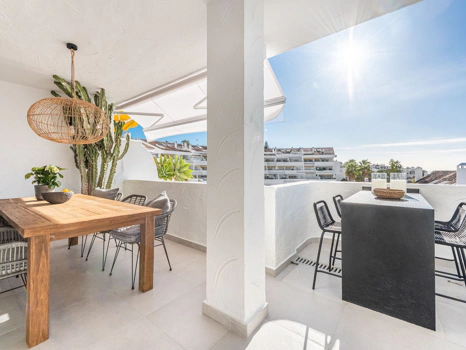 Penthouse for sale in Nueva Andalucia, Marbella