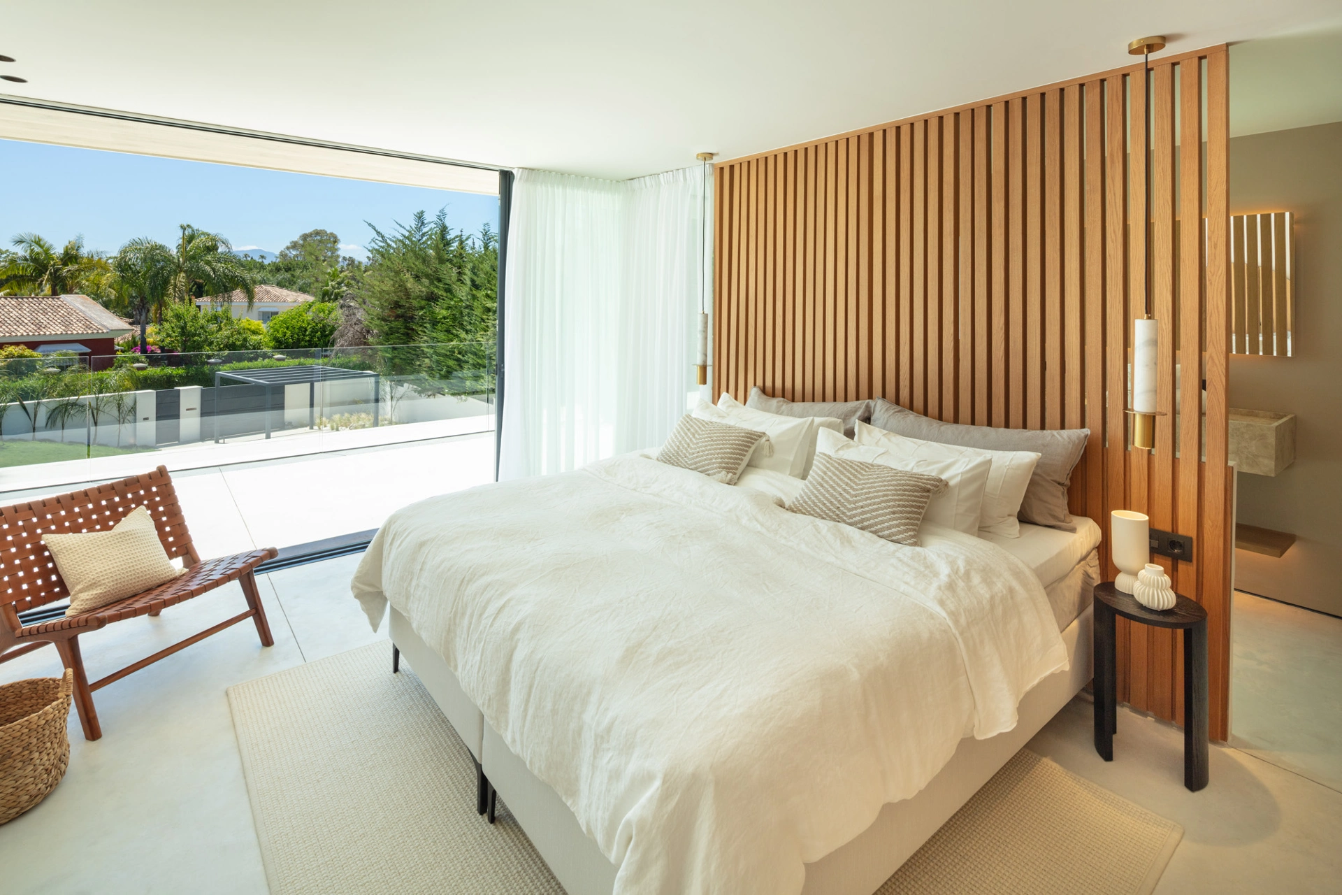 Villa for sale in Nueva Andalucia, Marbella