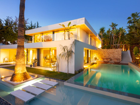 Modern Luxury Villa for Sale in Nueva Andalucía, Marbella