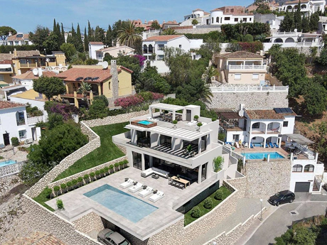 Villa for sale in Mijas