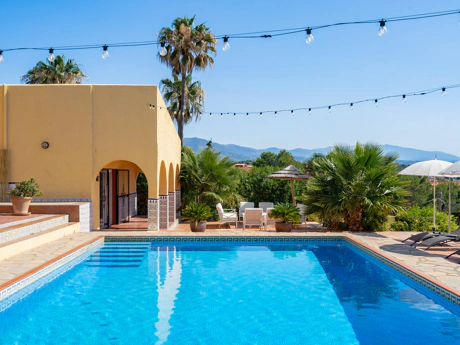 Magnificent Andalusian Villa with Scandinavian Touch and Sea Views in Estepona West