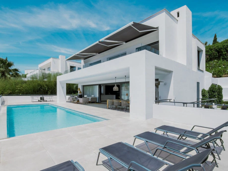 Villa for sale in Benahavis