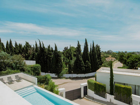 Villa for sale in Benahavis