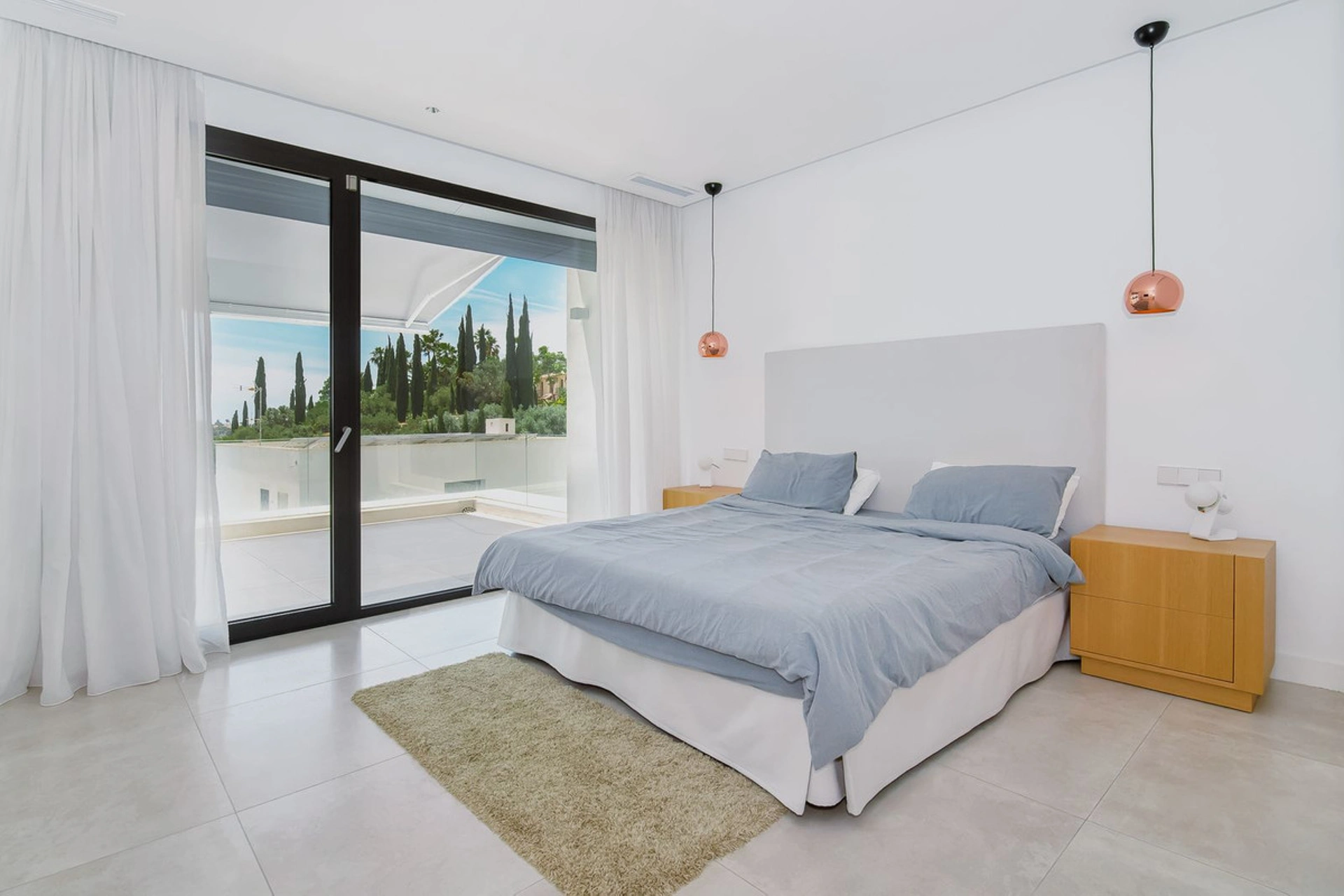 Villa for sale in Benahavis