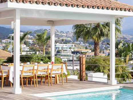 Villa for sale in Benahavis