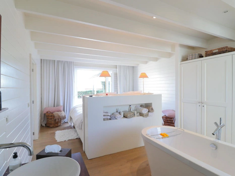 Villa for sale in Benahavis