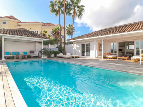Villa for sale in Benahavis