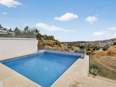 La Morelia de Marbella — Contemporary Luxury Living in Nueva Andalucía