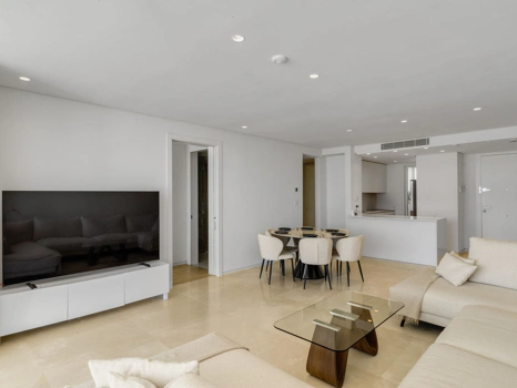 Exclusive Palo Alto Apartment, Marbella – Luxury with Mountain & Sea Views