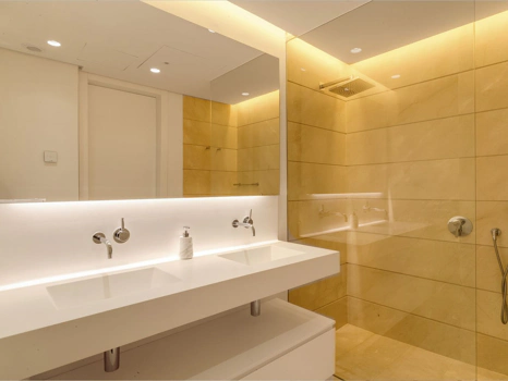 Exclusive Palo Alto Apartment, Marbella – Luxury with Mountain & Sea Views