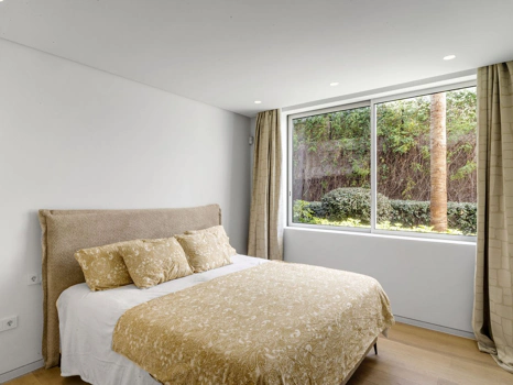 Exclusive Palo Alto Apartment, Marbella – Luxury with Mountain & Sea Views