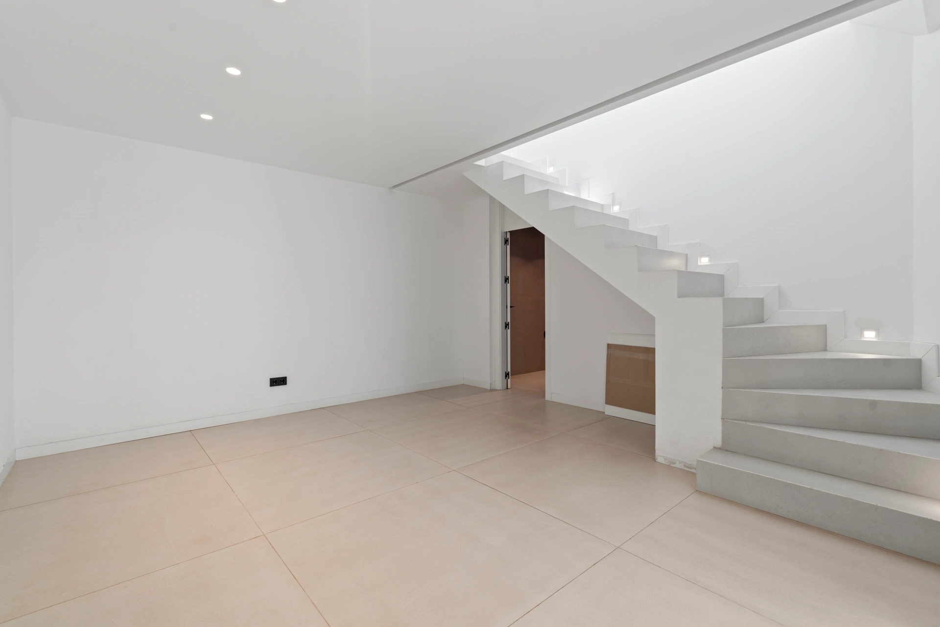 Town House for sale in El Paraiso, Estepona East