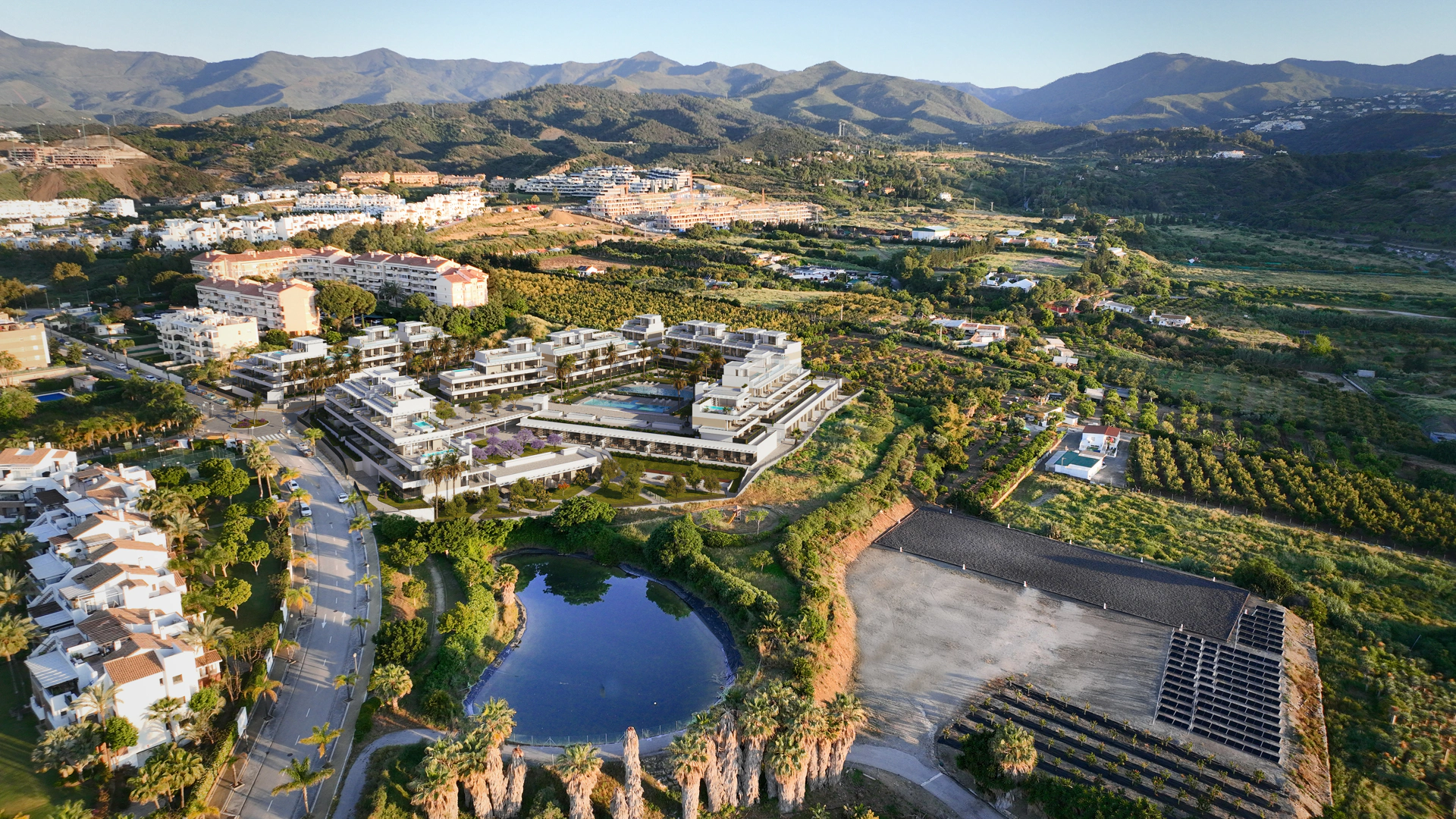 Apartment for sale in La Resina Golf, Estepona East