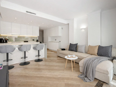 Elegant Ground Floor Apartment with Garden Access in Hacienda Elviria