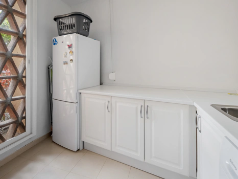 Elegant Ground Floor Apartment with Garden Access in Hacienda Elviria