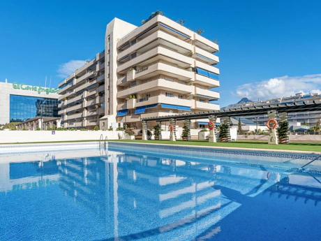 Frontline Beach Modern 2-Bedroom Apartment in Puerto Banús with Terrace & Luxury Amenities