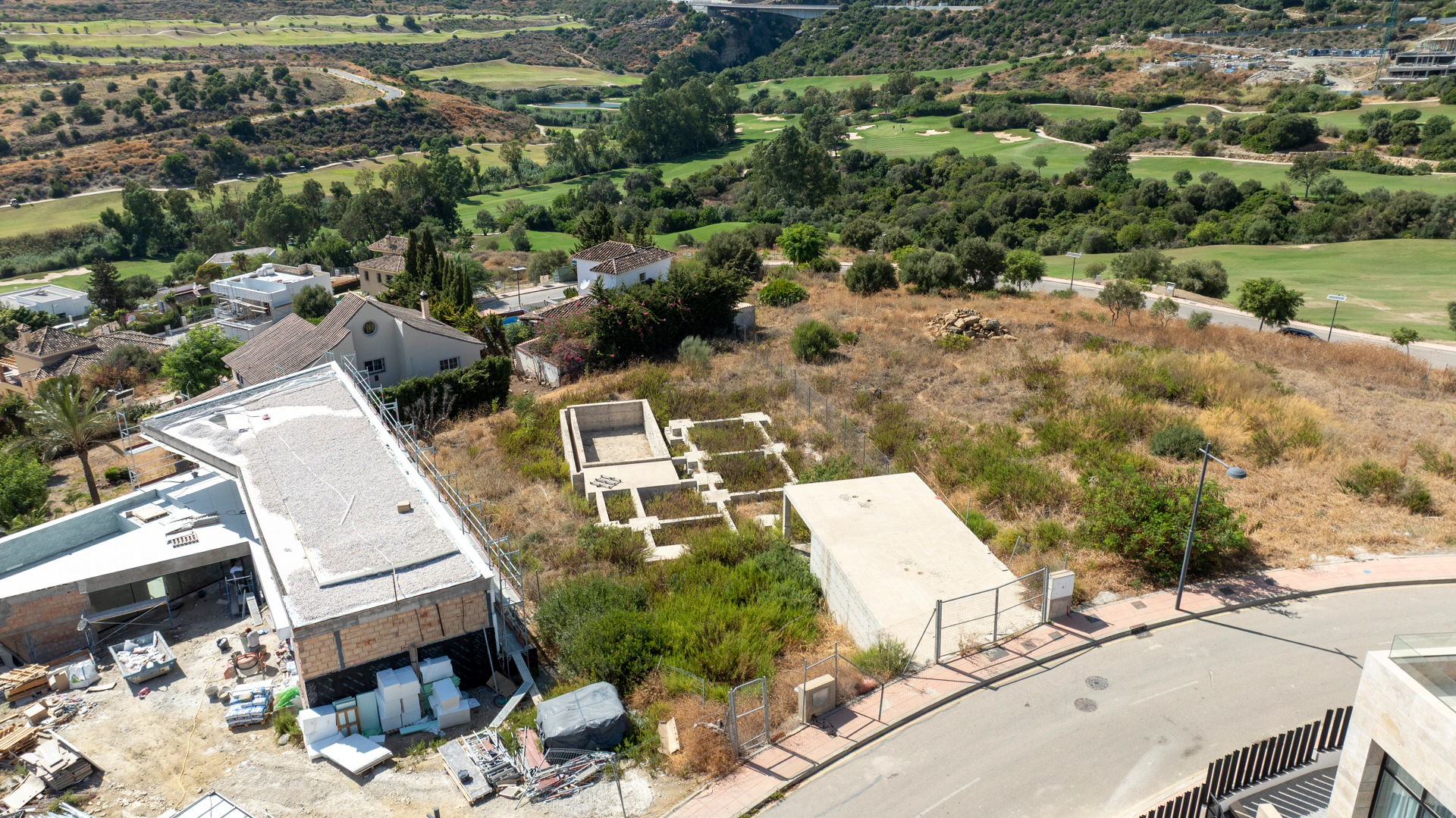 Plot for sale in Estepona