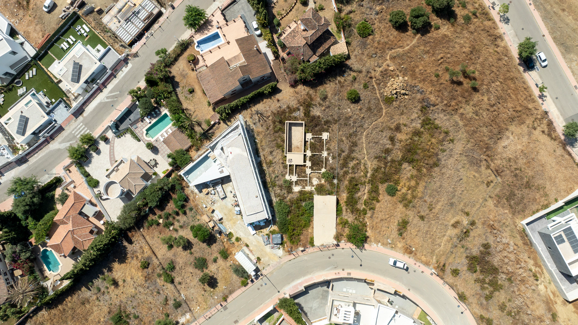 Plot for sale in Estepona