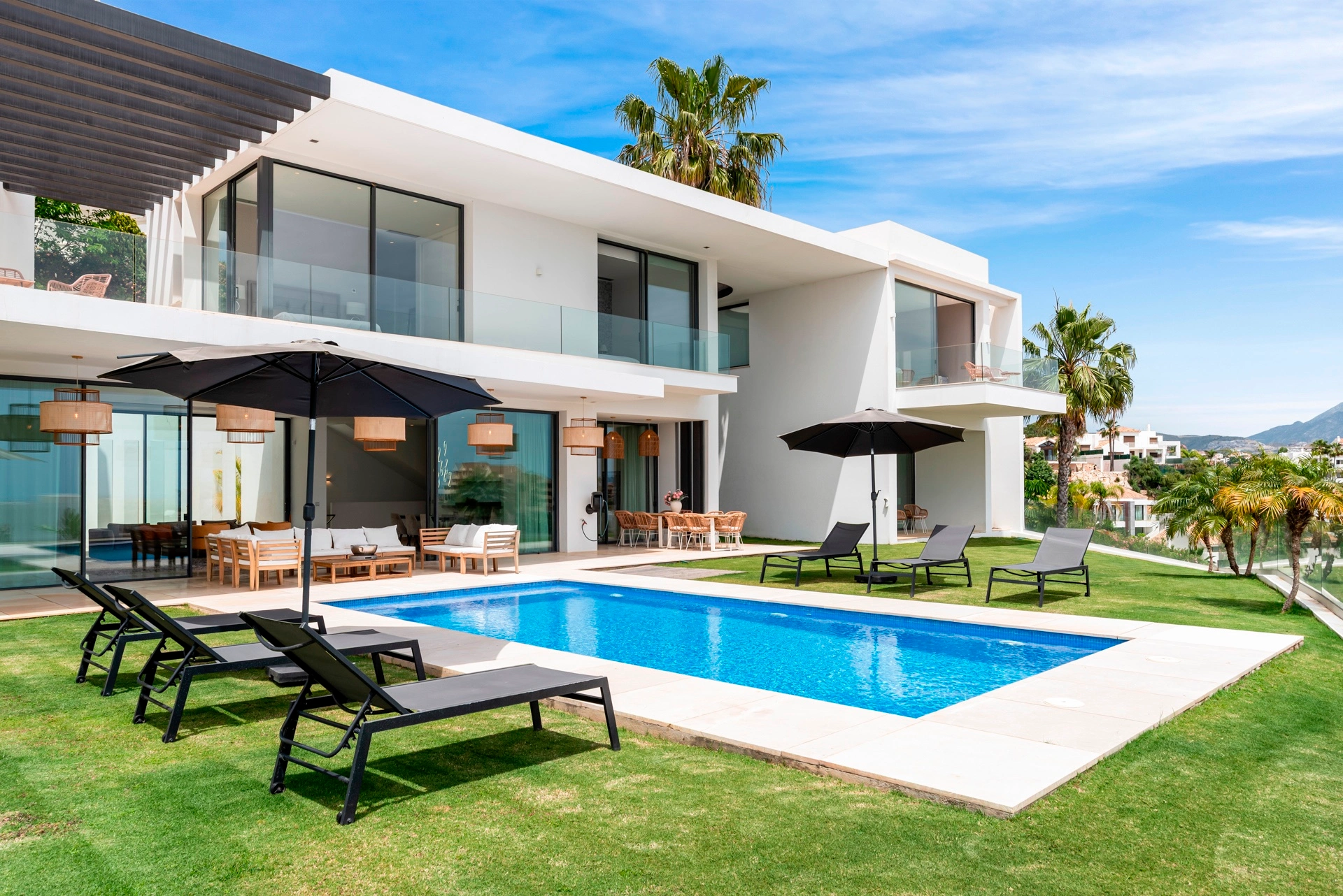 Villa for sale in Benahavis