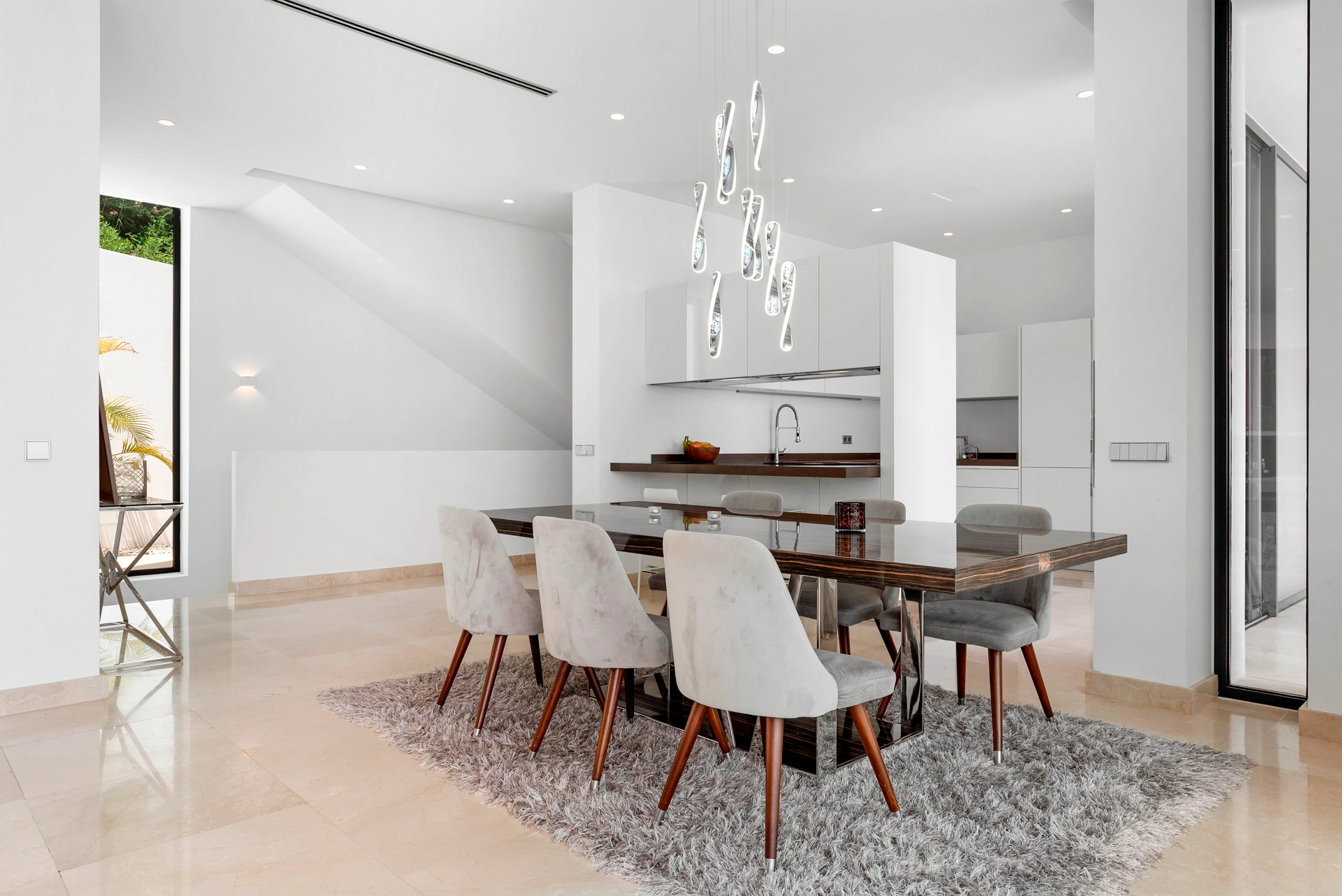Villa for sale in Benahavis
