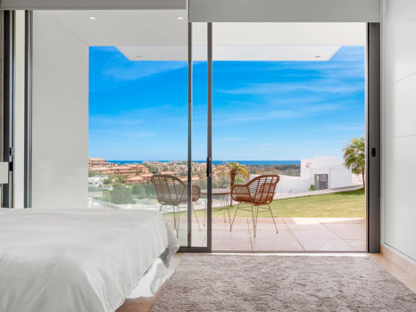 Contemporary Luxury Villa with Panoramic Sea Views in La Alquería