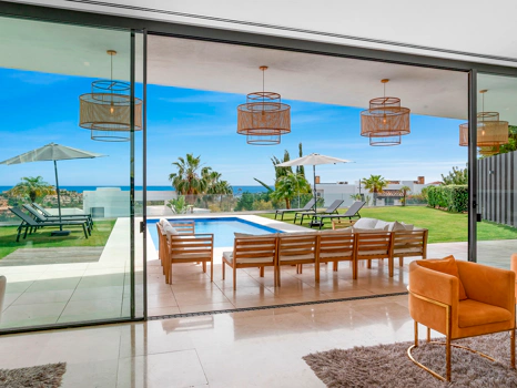 Contemporary Luxury Villa with Panoramic Sea Views in La Alquería