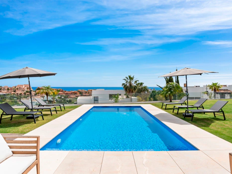 Contemporary Luxury Villa with Panoramic Sea Views in La Alquería