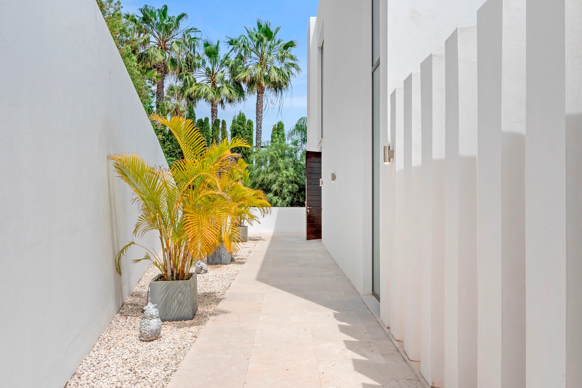 Villa for sale in Benahavis