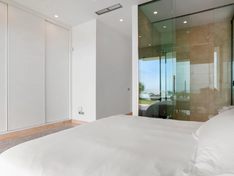 Contemporary Luxury Villa with Panoramic Sea Views in La Alquería