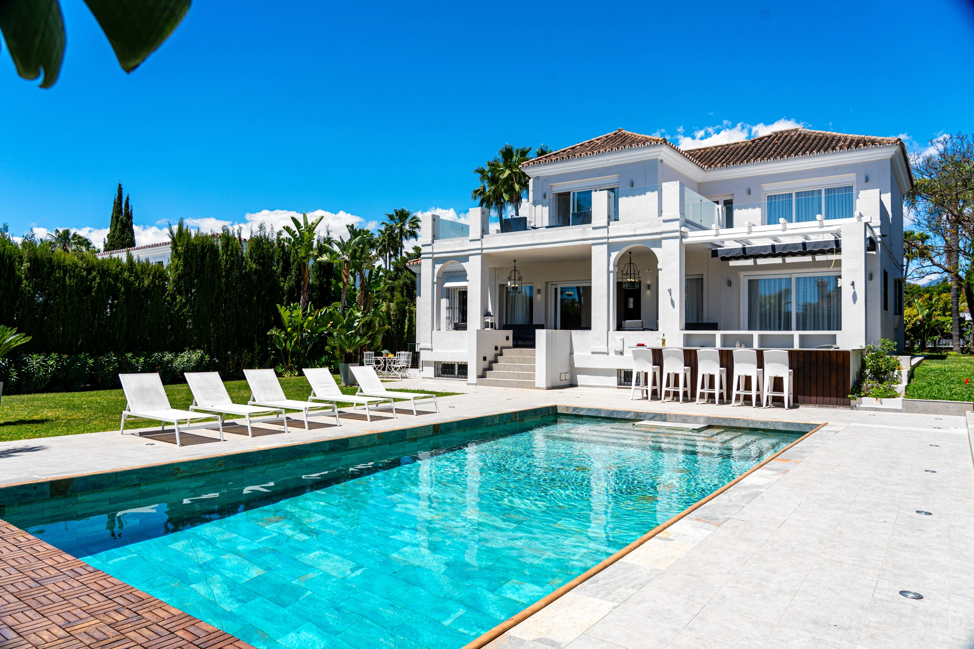 Villa for sale in Nueva Andalucia, Marbella