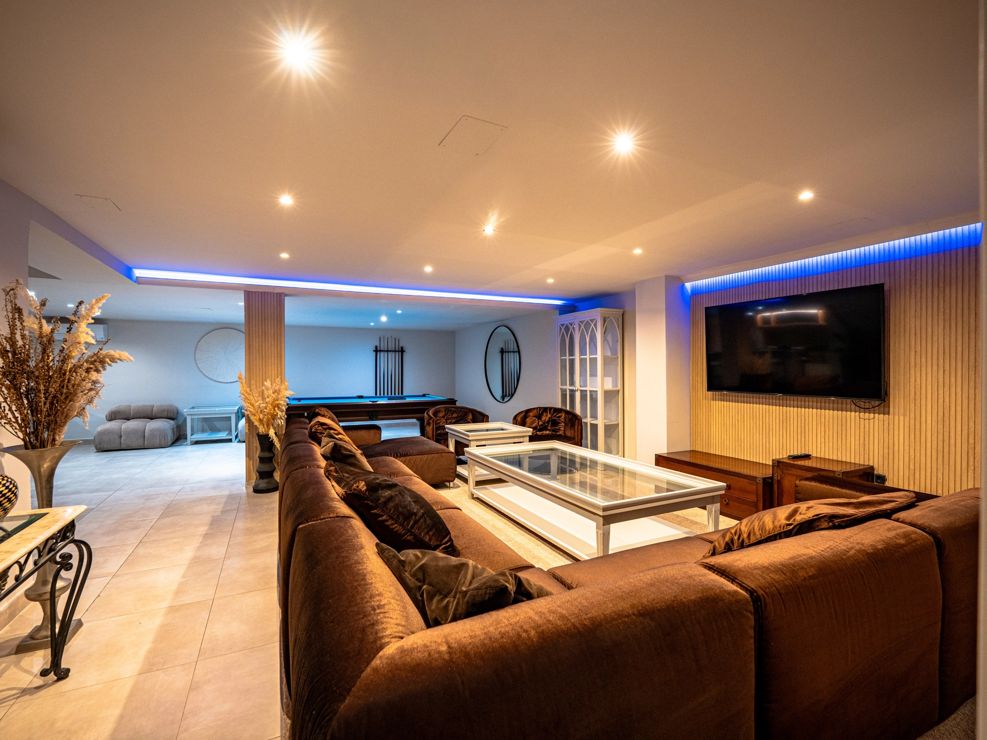 Villa for sale in Nueva Andalucia, Marbella