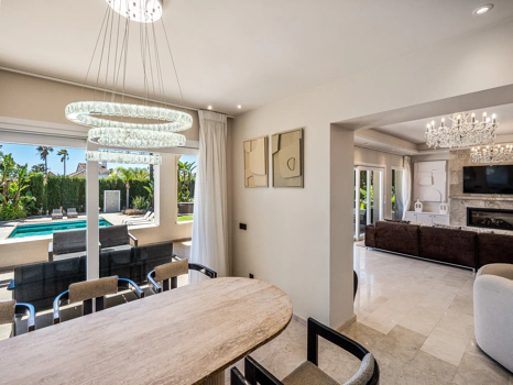 Luxury Six-Bedroom Villa in Nueva Andalucía’s Prestigious Golf Valley