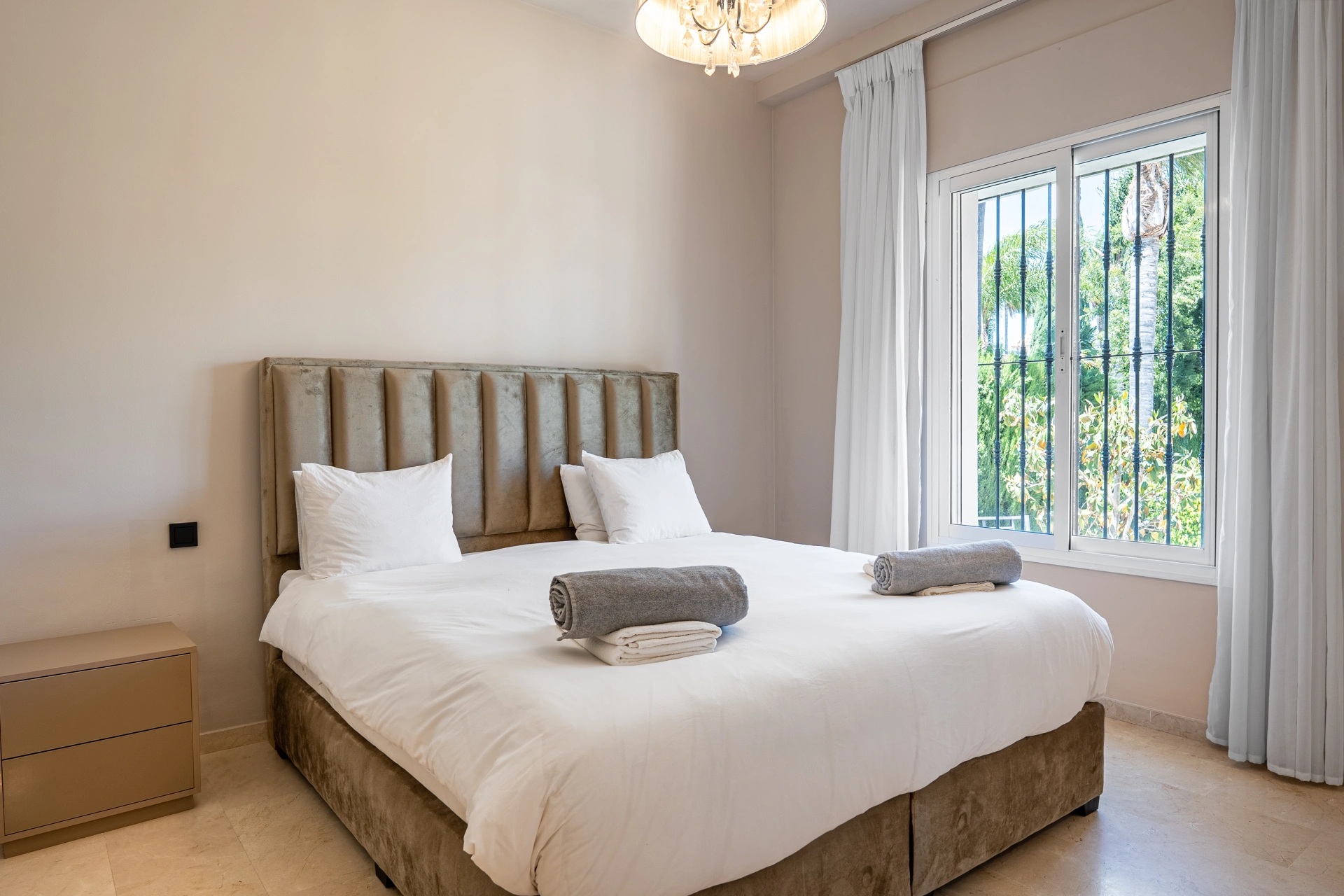 Villa for sale in Nueva Andalucia, Marbella