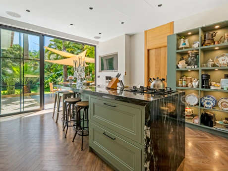 Un Santuario Tropical Privado en el Corazón de Marbella
