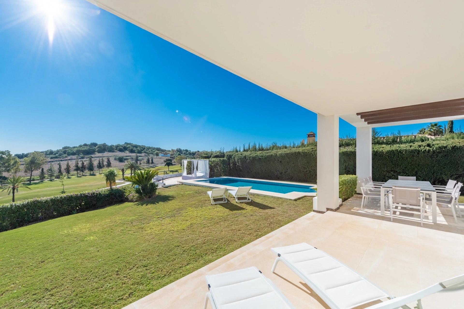 Casa En alquiler en El Paraiso, Estepona Este