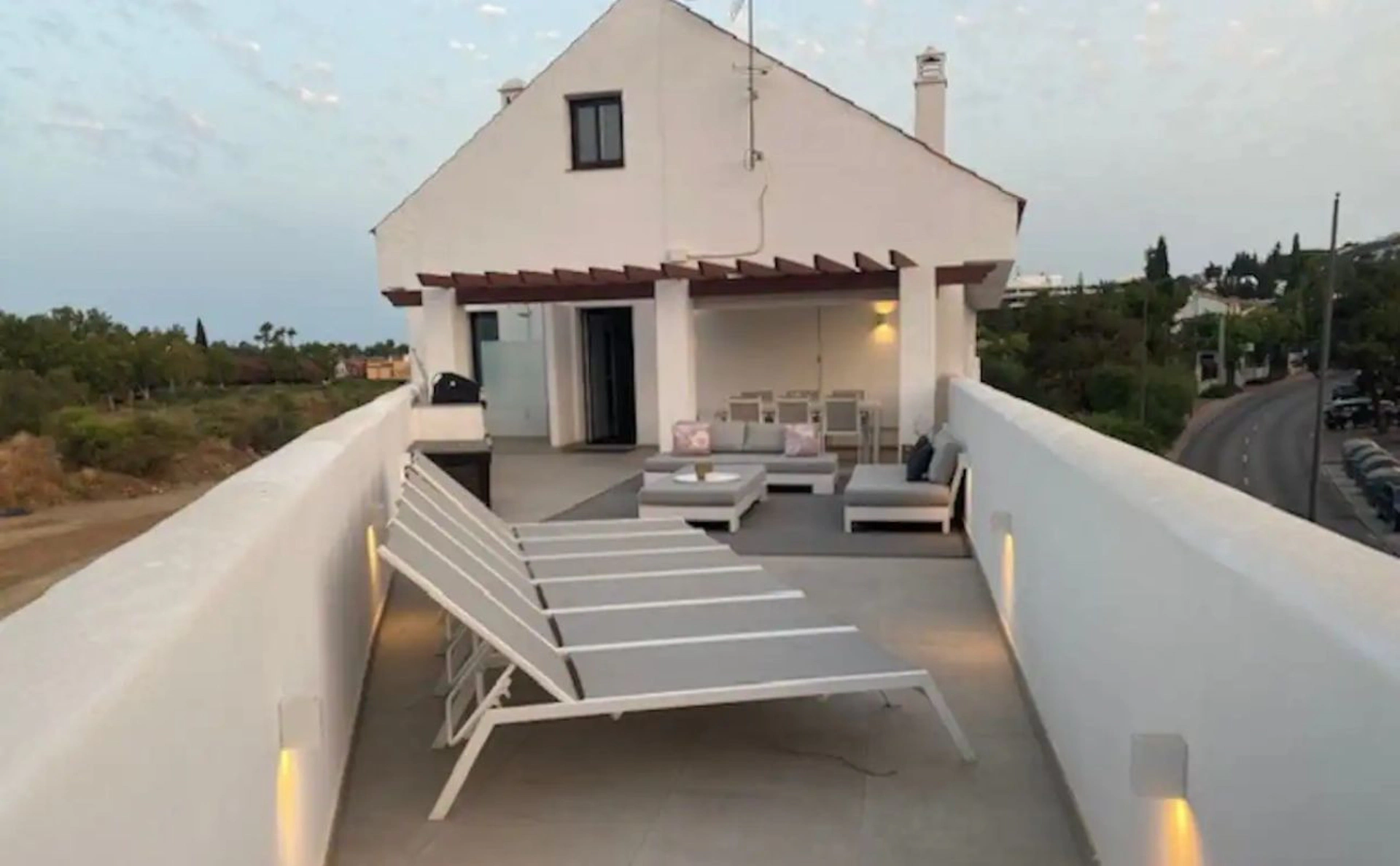 Atico Duplex En alquiler en La Maestranza, Nueva Andalucia