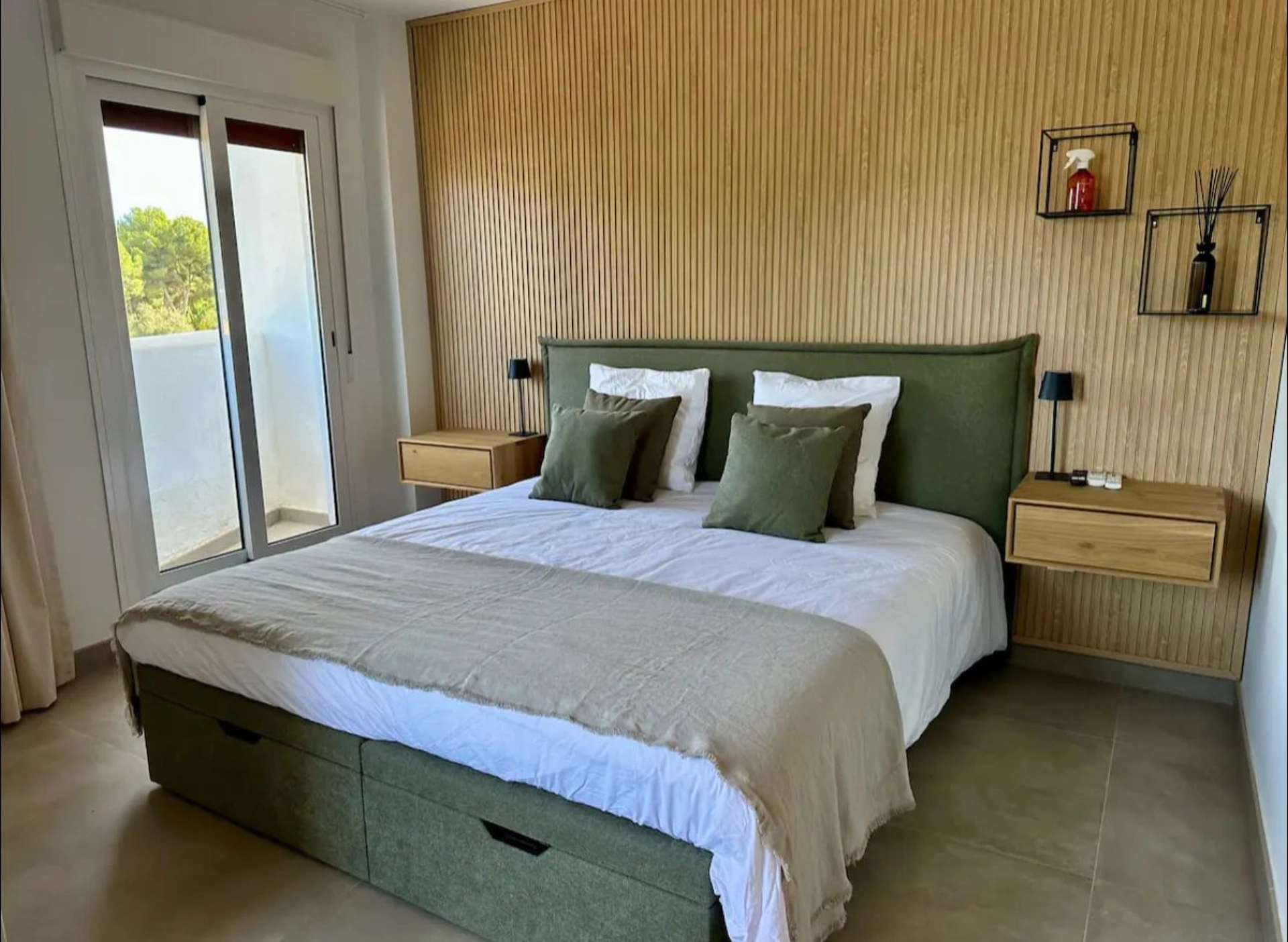 Atico Duplex En alquiler en La Maestranza, Nueva Andalucia