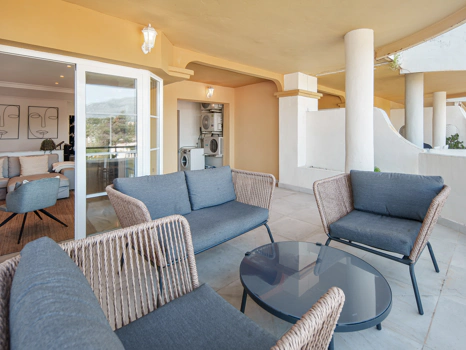 Charming Two-Bedroom Duplex near Puerto Banús – Terrace, Sea Views & Rental License