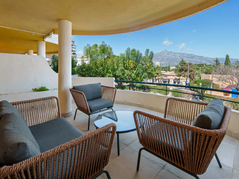 Charming Two-Bedroom Duplex near Puerto Banús – Terrace, Sea Views & Rental License