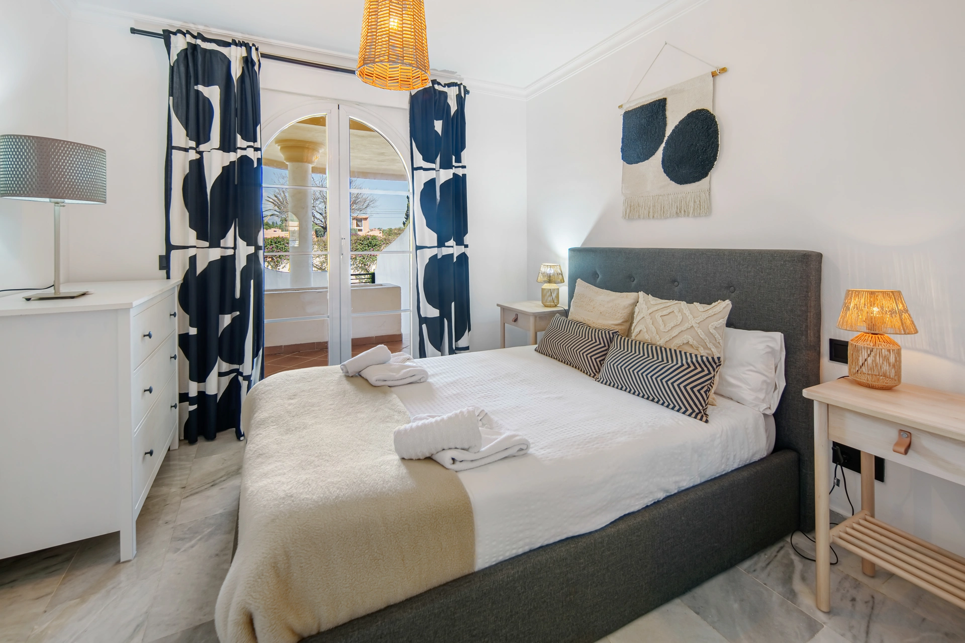 Duplex for sale in Nueva Andalucia, Marbella