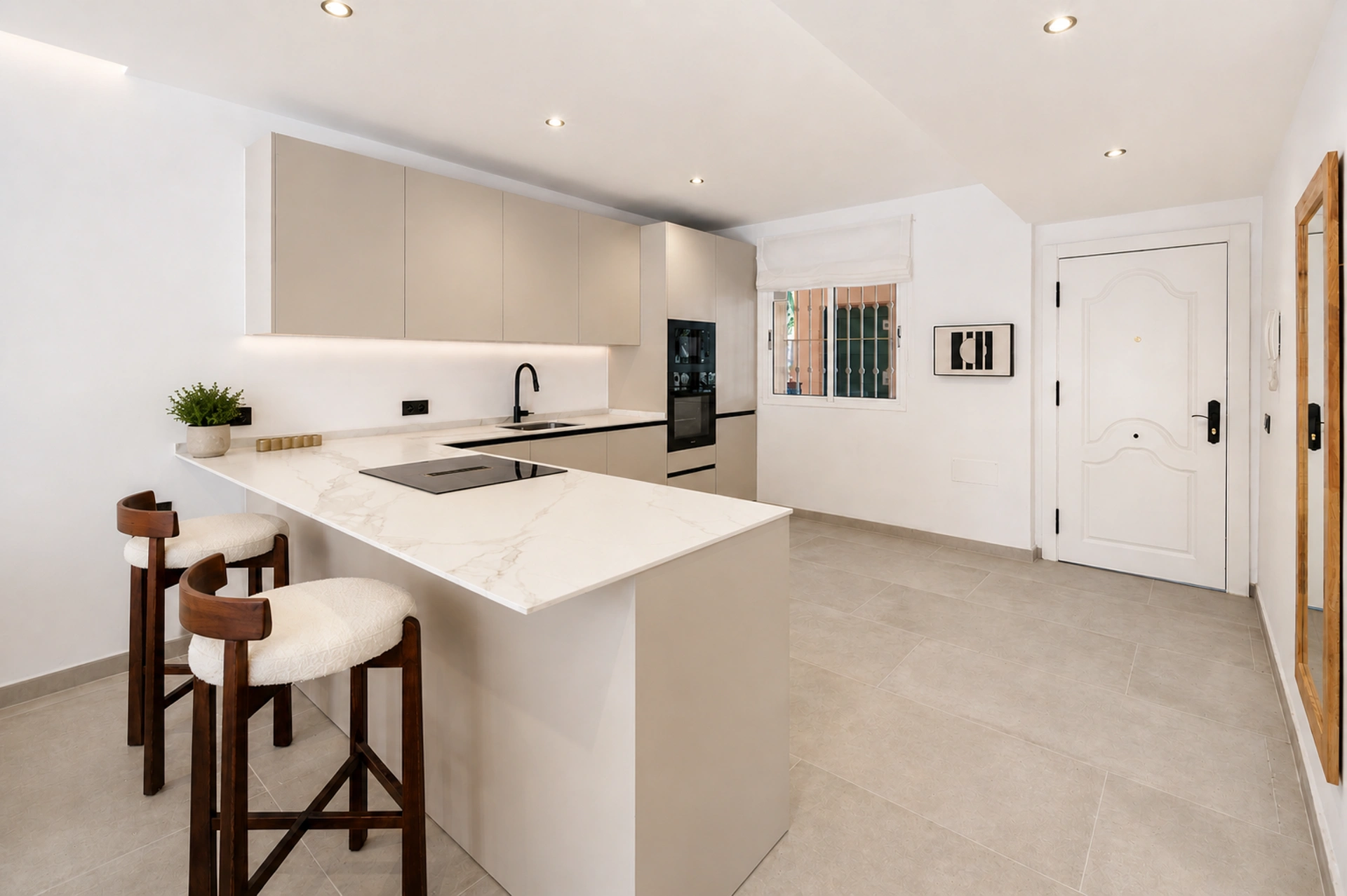 Apartamento Planta Baja en venta en Nueva Andalucia, Marbella
