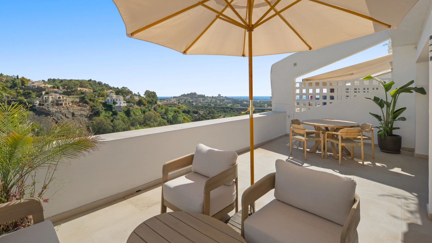 Apartment for sale in La Quinta, Benahavis